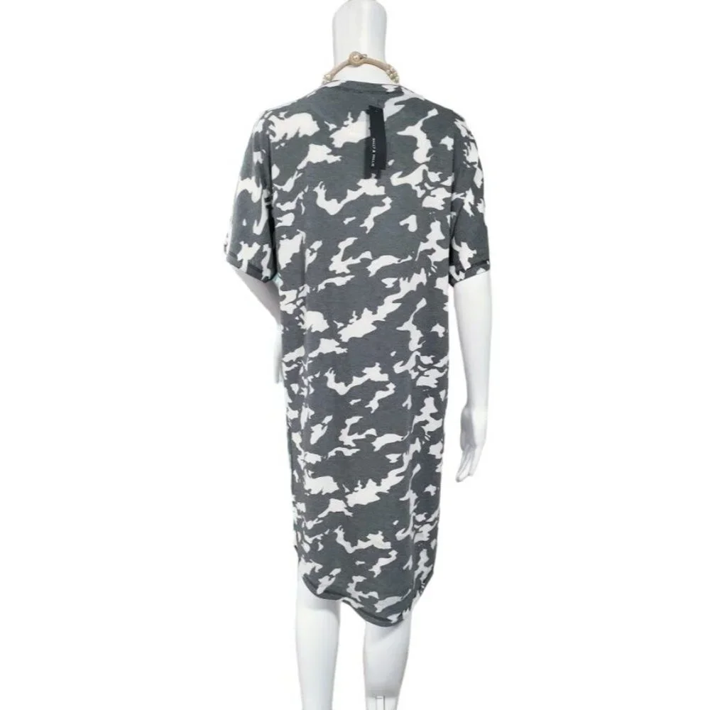 NWT Nally & Millie Short Sleeve Camouflage Print Mini Dress Gray Women's - Picture 2 of 8